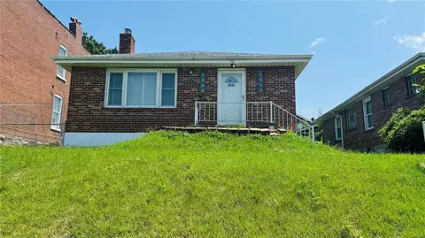 4226 S 38th St, Saint Louis, MO 63116