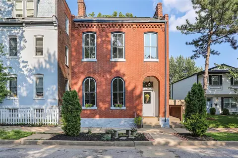 2248 Jules St, Saint Louis, MO 63104