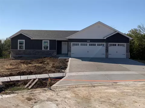 308 Katie Lynn Dr, Wentzville, MO 63385