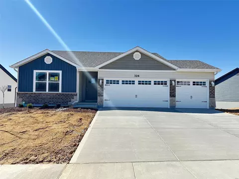 326 Katie Lynn Dr, Wentzville, MO 63385