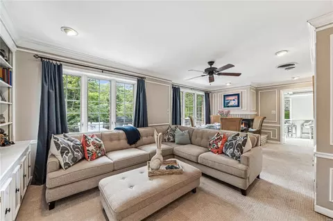 105 Graybridge Rd, Ladue, MO 63124 photo 12