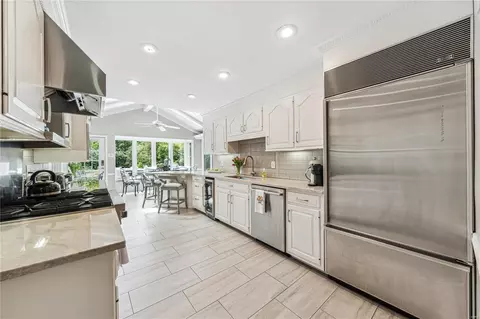 105 Graybridge Rd, Ladue, MO 63124 photo 14