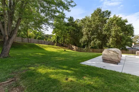 Exterior - 241 Braeshire Dr, Ballwin, MO 63021 photo 3 of 6