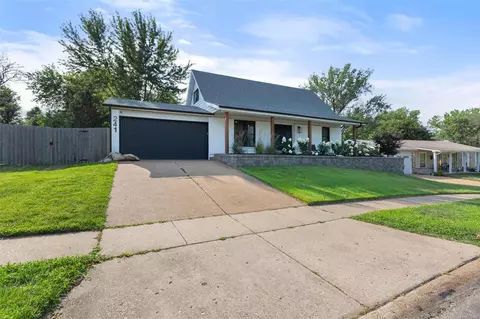 Exterior - 241 Braeshire Dr, Ballwin, MO 63021 photo 6 of 6