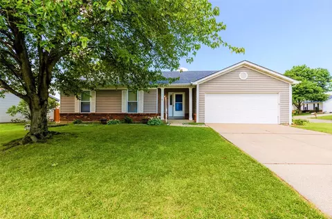 40 Harvest Green Ct, Saint Peters, MO 63376