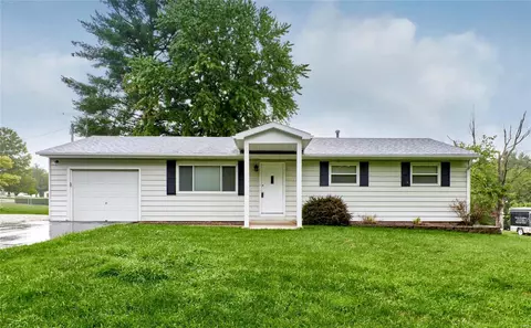 1226 S Point Prairie Rd, Wentzville, MO 63385