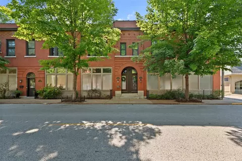 3151 S Spring Ave, Saint Louis, MO 63116