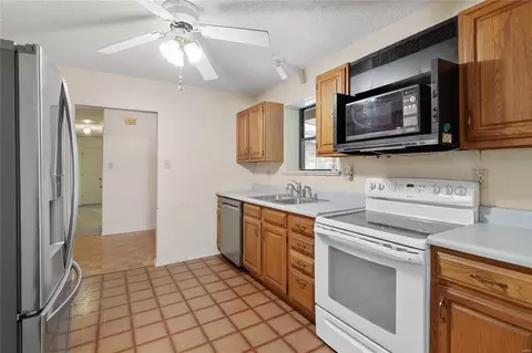 Kitchen - 17312 Thunder Spring Rd, Wildwood, MO 63025 photo 2 of 2