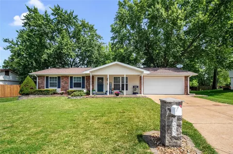 4 Appletree Ct, Saint Peters, MO 63376