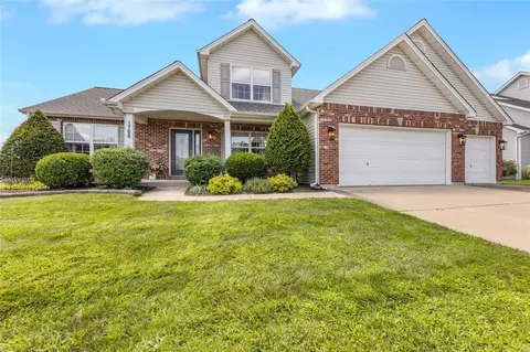 1766 Discovery Dr, Wentzville, MO 63385