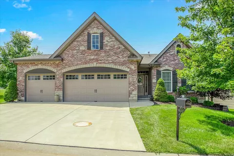 500 Sgt Pepper Dr, Saint Peters, MO 63376