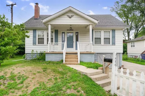 3680 Isolda Ave, Saint Ann, MO 63074