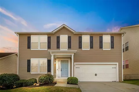 15 Preston Woods Ct, Lake Saint Louis, MO 63367