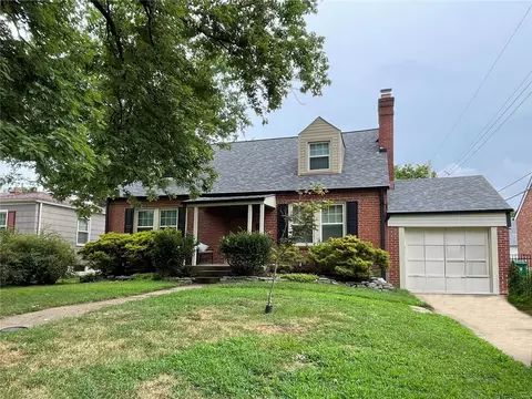 8736 Radley Ct, Saint Louis, MO 63144