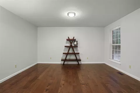 Living - 3740 Sawmill Rd, Wildwood, MO 63069 photo 1 of 2