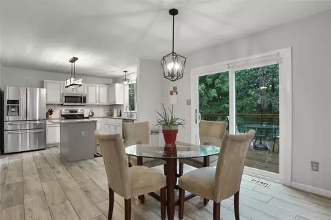 Dining - 3740 Sawmill Rd, Wildwood, MO 63069 photo 1 of 2