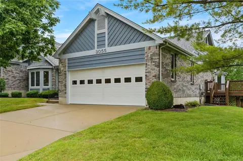 3055 Devilla Trl #8B, Saint Charles, MO 63301