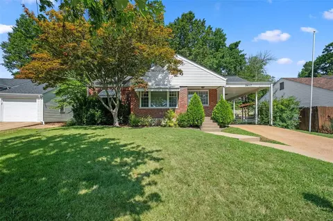 9417 Arban Dr, Saint Louis, MO 63126