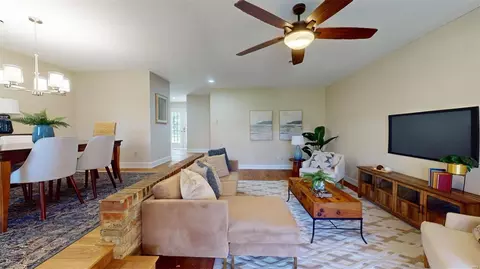 513 Glenmeadow Dr, Ballwin, MO 63011 photo 9