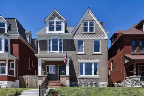 5469 Enright Ave, Saint Louis, MO 63112