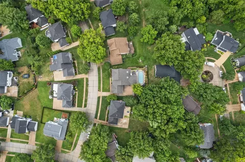 View/Area - 827 Castlebar Ct, Manchester, MO 63021 photo 2 of 4