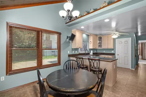 Dining - 827 Castlebar Ct, Manchester, MO 63021 photo 1 of 3