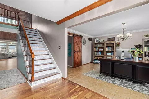Entry Way - 827 Castlebar Ct, Manchester, MO 63021 photo 1 of 5