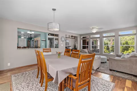 Dining - 827 Castlebar Ct, Manchester, MO 63021 photo 2 of 3