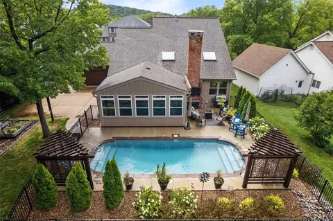 Exterior - 827 Castlebar Ct, Manchester, MO 63021 photo 10 of 16