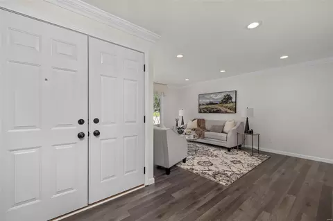 Entry Way - 2 Steeple Hill Ln, Ballwin, MO 63011 photo 1 of 3
