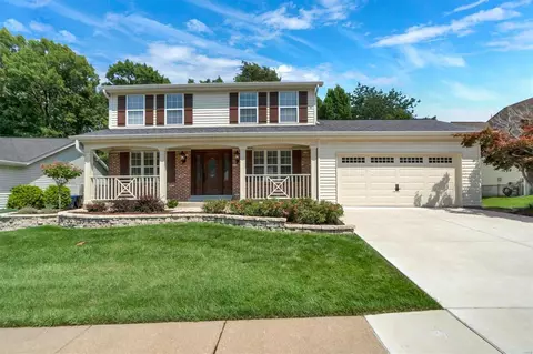 54 Worthy Ct, Fenton, MO 63026