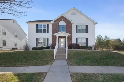 16 Homefield Gardens Dr #20N, O'fallon, MO 63366