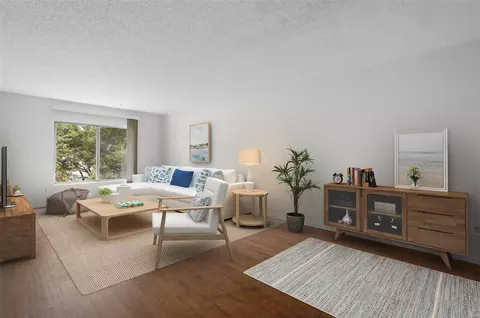 942 Guelbreth Ln #307, Saint Louis, MO 63141