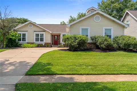 2433 Westglen Farms Dr, Wildwood, MO 63011