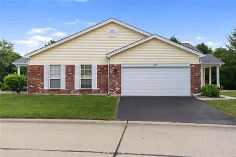 16043 Rose Wreath Ln, Florissant, MO 63034