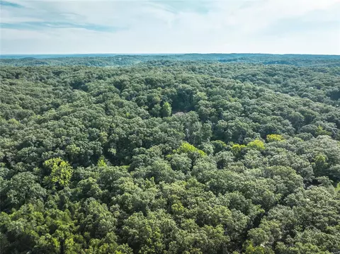 19108 Sunset Hollow Ct, Wildwood, MO 63069