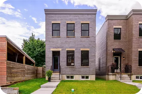 4212 Norfolk Ave, Saint Louis, MO 63110