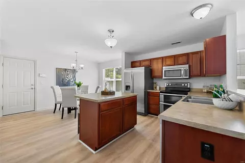 Kitchen - 439 Wild Oak Dr, O'fallon, MO 63368 photo 1 of 2