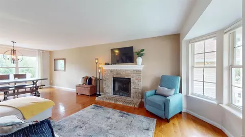 1072 Johanna Dr, Ballwin, MO 63021 photo 8