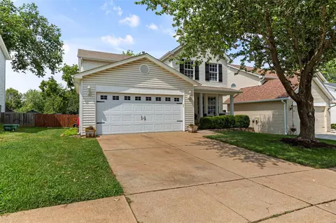 1072 Johanna Dr, Ballwin, MO 63021 photo 3