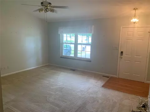843 Whispering Rock Dr, O'fallon, MO 63366 photo 7