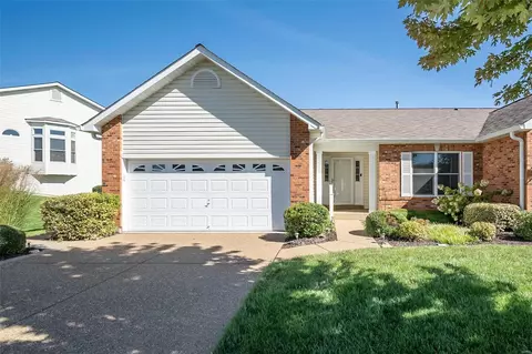 7126 Dulce Domum Dr #752A, Dardenne Prairie, MO 63368