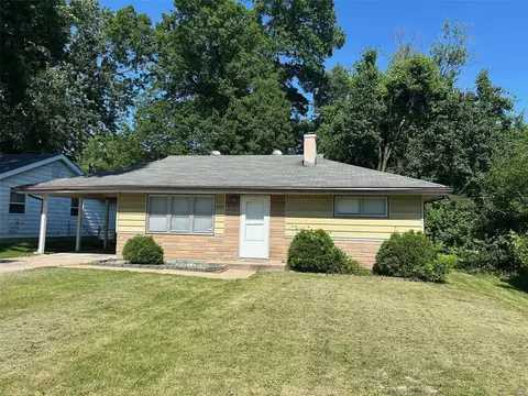 10104 Ventura Dr, Saint Louis, MO 63136