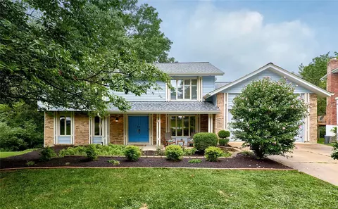 511 Cross Green Ln, Saint Louis, MO 63141
