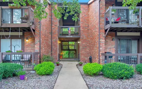 6808 Cottage Grove Ln #C, Saint Louis, MO 63129