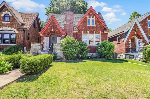 6112 Leona St, Saint Louis, MO 63116