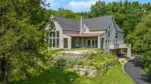 4635 Chateau Ln, Wildwood, MO 63069