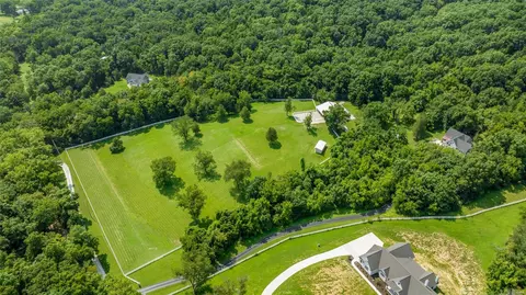 View/Area - 4635 Chateau Ln, Wildwood, MO 63069 photo 4 of 4