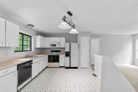 2326 Laredo Dr, O'fallon, MO 63368 photo 4