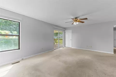 2326 Laredo Dr, O'fallon, MO 63368 photo 9